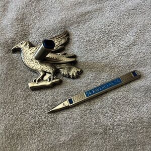 Harry Potter House of Ravenclaw pen and holder